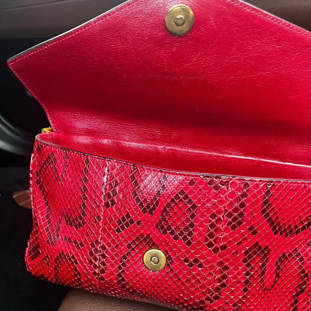 Gucci Thiara Python Clutch with Tiger Head Embellishment - Picture 9 of 13